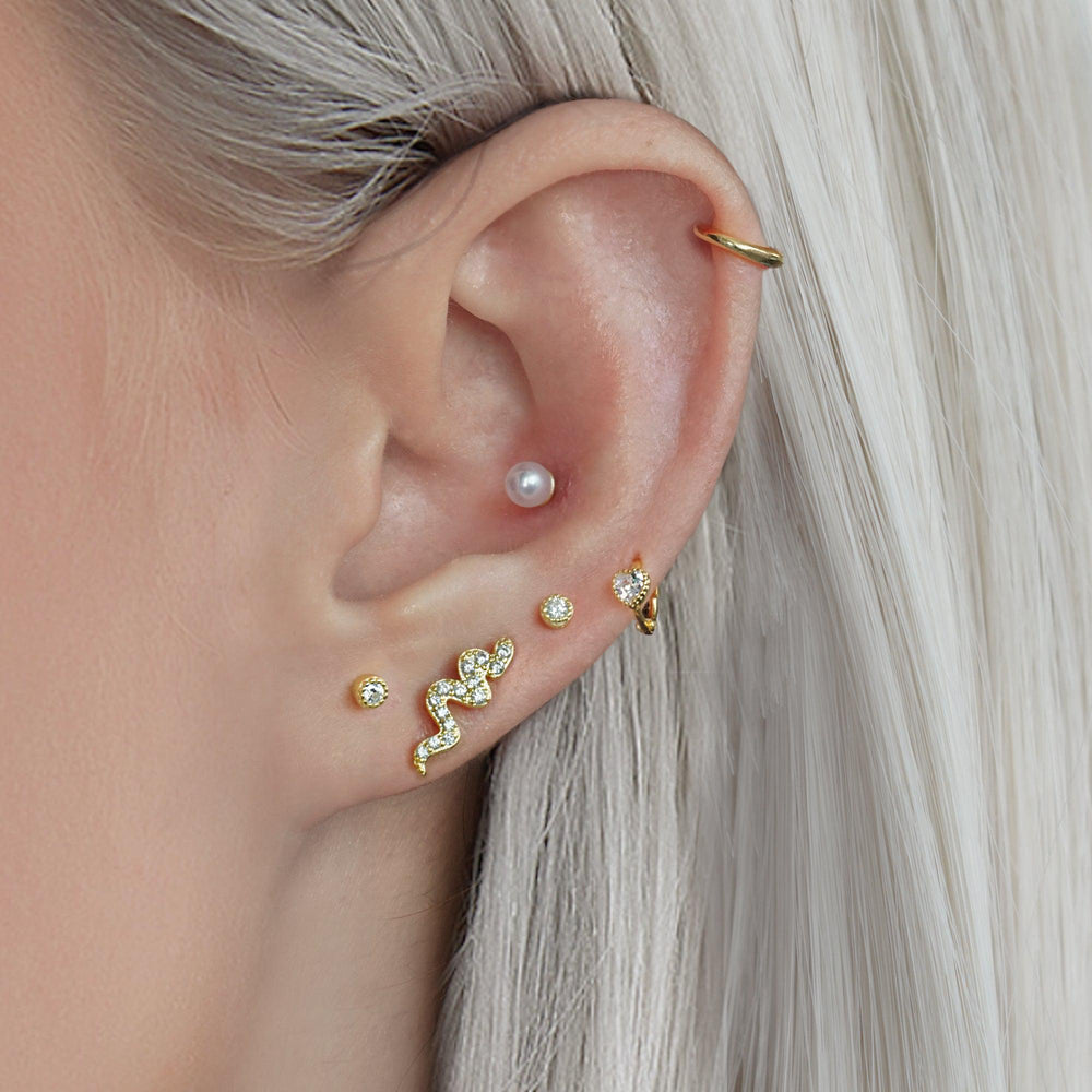 heavy earrings, How to wear heavy earrings secure and comfortable