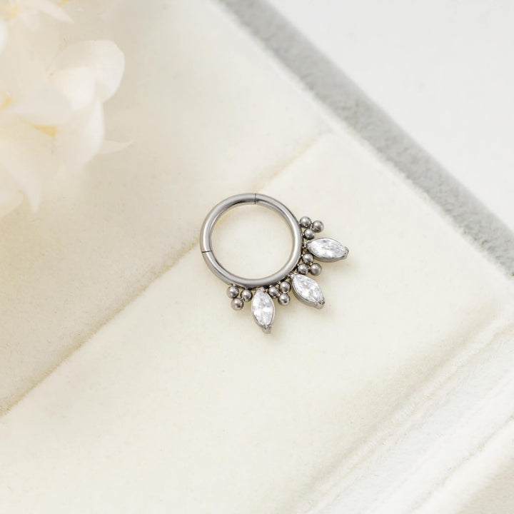 Beaded Daith Ring | Ring with Leaves - Erica Jewels