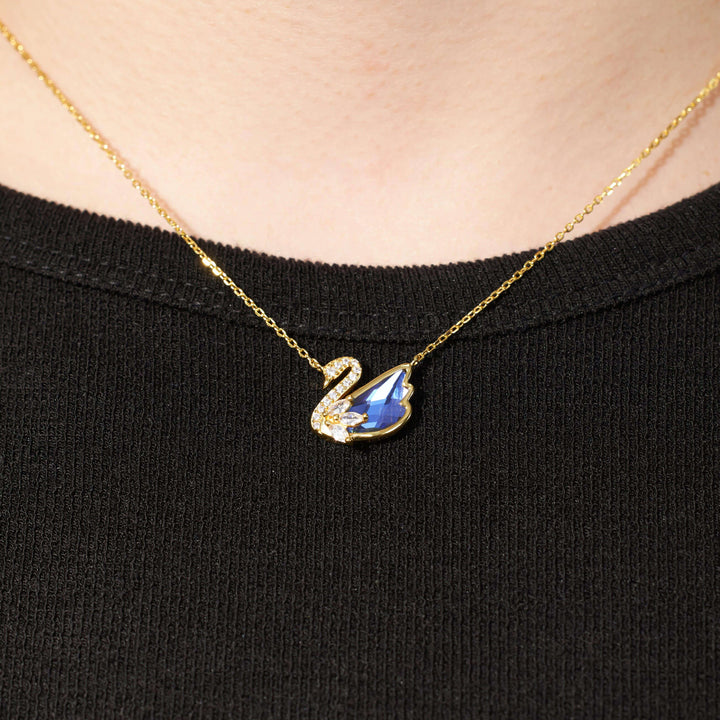 swan necklace 