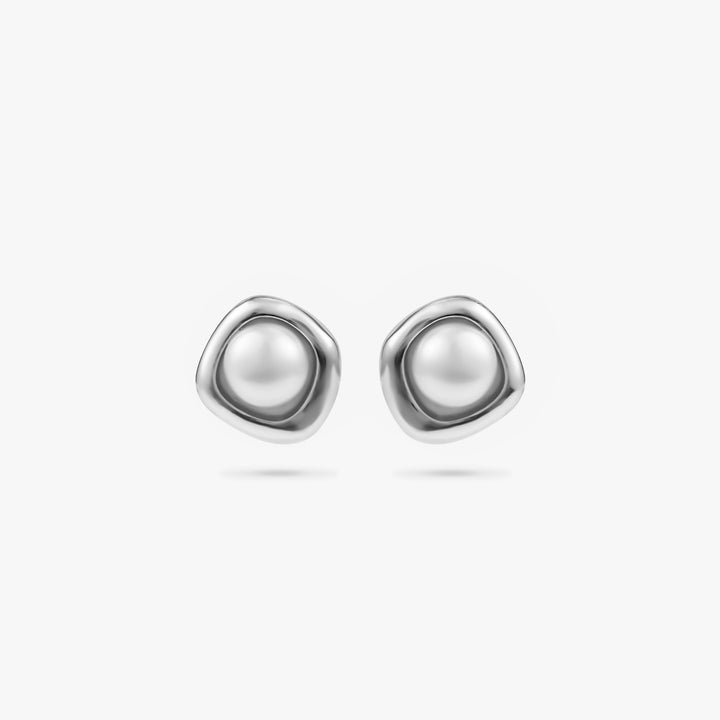 vintage pearl earrings