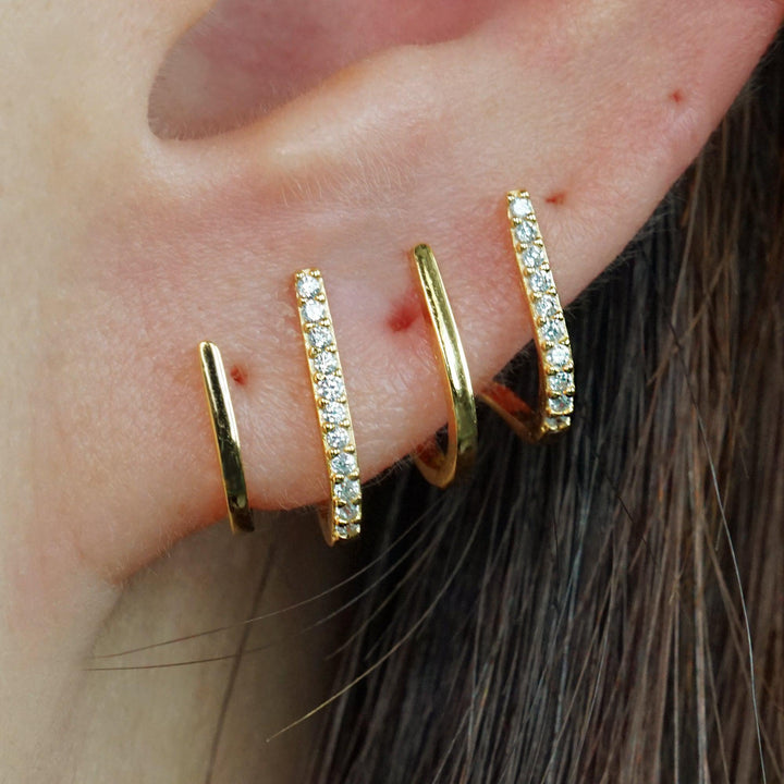 claw earrings