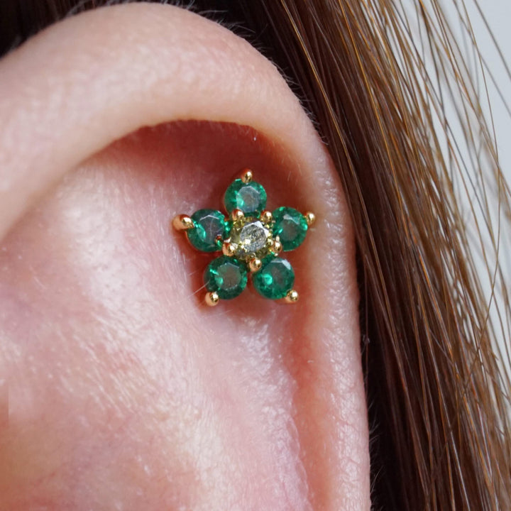 emerald flat back earring